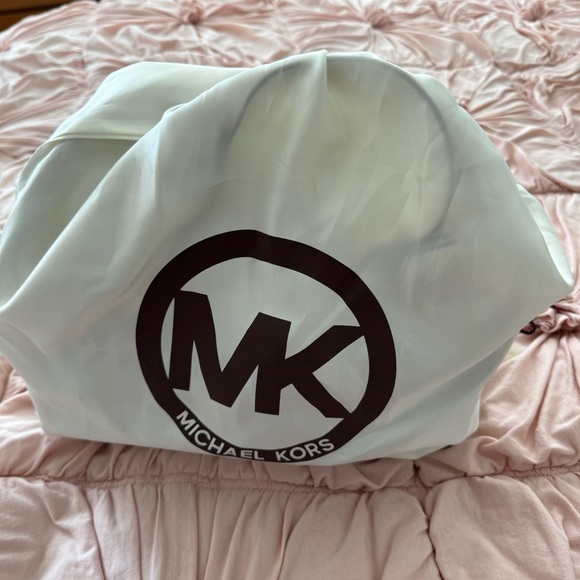 Michael Kors Grayson White/Cream Classic Monogram Speedy Satchel/Crossbody Purse - Picture 7 of 11